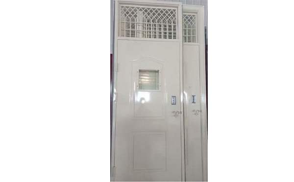 安定学校教室门