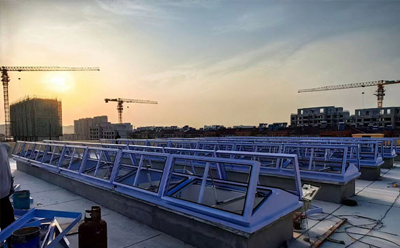 消防安定排烟窗开启角度